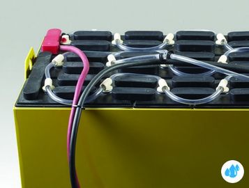 sistema auto del terraplén de la batería del carro de golf de las células 36V 18, favorable sistema de riego de la batería del terraplén rv