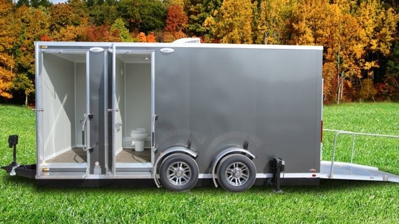 Alquiler de remolque de baño portátil accesible personalizado