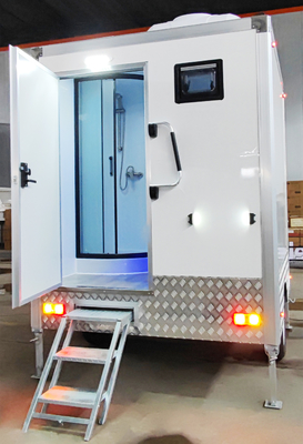 Luxo personalizable de una sola suite baño móvil ducha remolque / Porta Potty para alquilar para bodas festivales, al aire libre, viajes