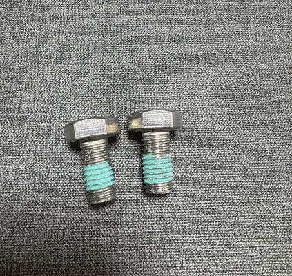Partes de baterías de carretillas elevadoras M10*20 de acero inoxidable Tornos de tornillo para cables de conexión de tipo perfecto