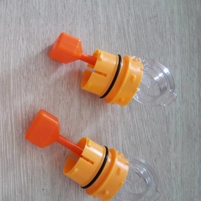 Enchufes de ventilación de baterías de plástico de 67 mm de alta calidad para carretillas eléctricas profesionales Batería de plomo-ácido