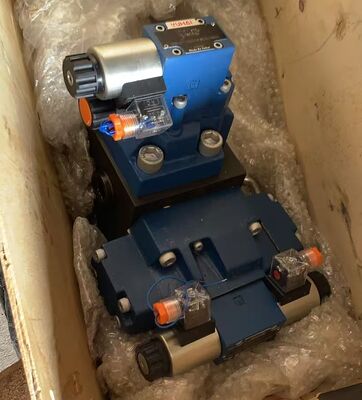 Máquina de montaje y desmontaje de neumáticos hecha a medida 500 toneladas Presión de neumáticos sólidos Presión de neumáticos sólidos 11KW 480V con transformadores, interruptores y contactores CHINT