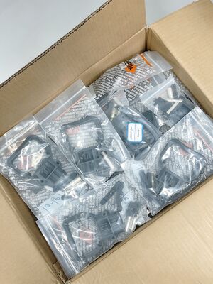 EC320A Conector de batería de carretilla elevadora masculina Femenina REMA Estilo A prueba de ácido Enchufe de carga de energía industrial para carretilla elevadora eléctrica de paletas