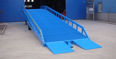 Nivelador de muelle hidráulico DCQY8-0.5 8000 kilogramos que cargan/rampa de la puerta del muelle de descarga